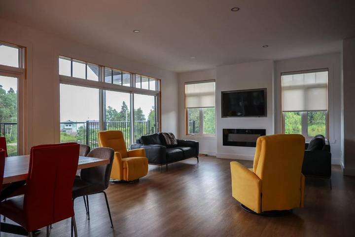 Maison de campagne pour 6 personnes, avec terrasse et vue sur le lac dans Rivière-Noire