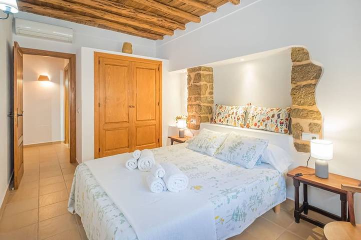 Ferienhaus für 4 Personen, mit Pool und Balkon sowie Whirlpool in St Miquel de Balansat - 3