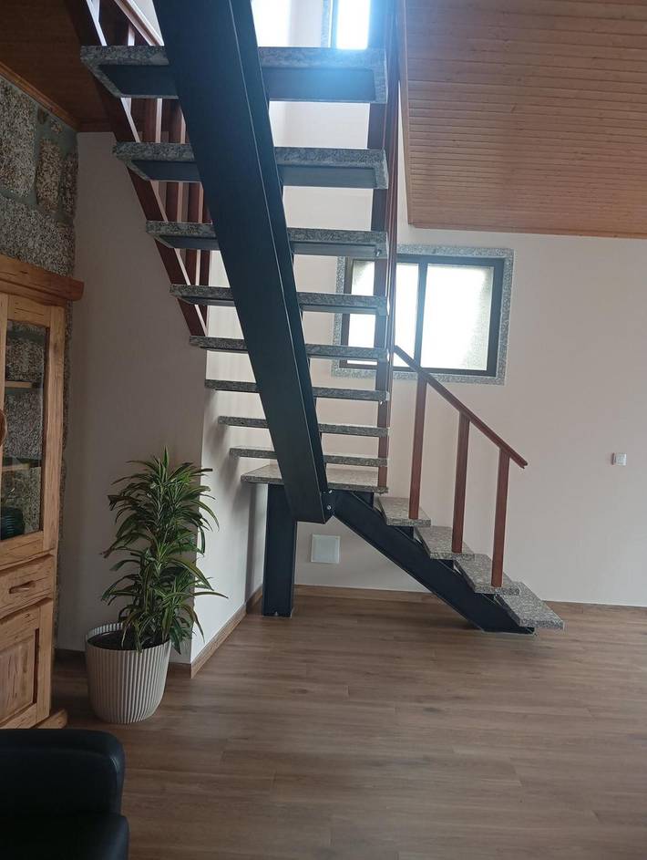 Holiday Home 'Agilde Ouro Verde' with Mountain View, Wi-Fi and Air Conditioning in Agilde, Braga District