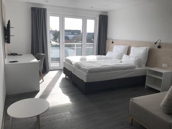 Hotel für 6 Personen, mit Balkon und Terrasse sowie Garten und Ausblick in Alpen (Nordrhein-Westfalen)
