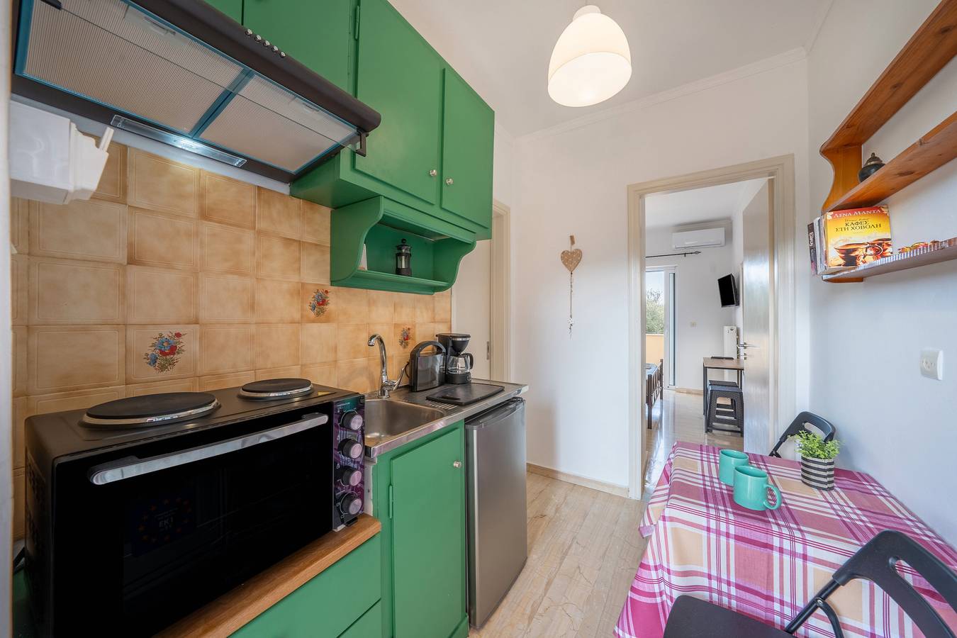 Entire apartment, Apartment 'Lotus 1' with Sea View, Wi-Fi and Air Conditioning in Almyros Beach, Corfu