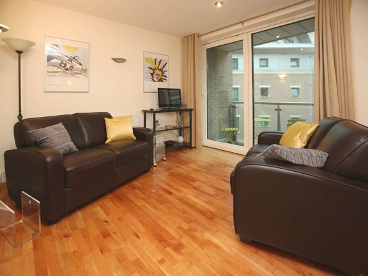 Entire apartment, Marina Secret - with Free Parking in Poole, Poole Harbour