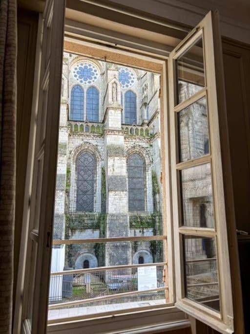 Gîte pour 3 personnes, avec vue dans Cathédrale Notre-Dame (Chartres)