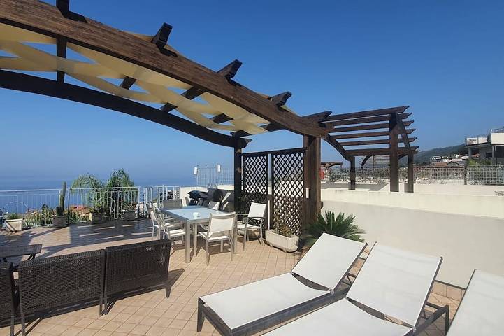 Apartamento de vacaciones para 6 personas, con piscina y balcón - 1