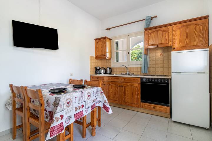 Gîte pour 5 personnes, avec balcon et jardin dans Acharavi - 3