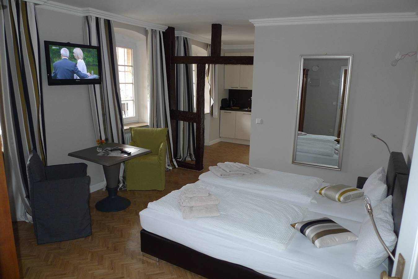 Ganze Ferienwohnung, Studio Apartment in Landau in der Pfalz, Landau