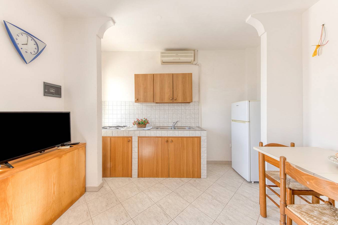 Casa Vacacional 'Ruggeri 1' con Terraza Privada y Aire Acondicionado in Leuca, Castrignano del Capo