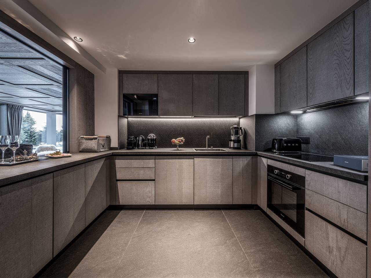 Geheel appartement, Luxurious Ski-In/Ski-Out Apartment with Terrace, Close to Courchevel 1850 Pistes in Courchevel 1850, Saint-Bon-Tarentaise