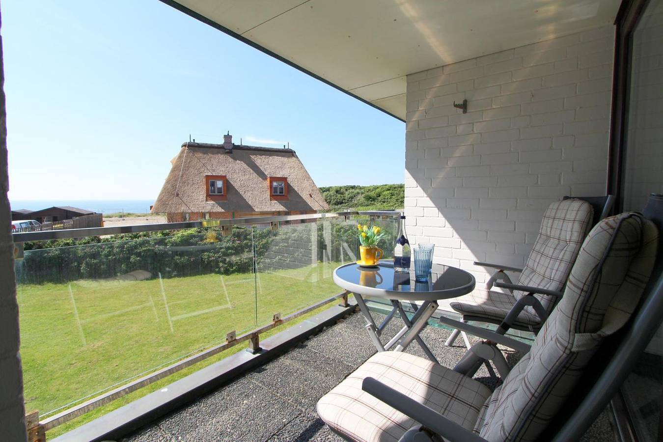 Ganze Wohnung, Die Lage und der Blick aufs Meer machen diese Wohnung besonders in Wenningstedt, Sylt