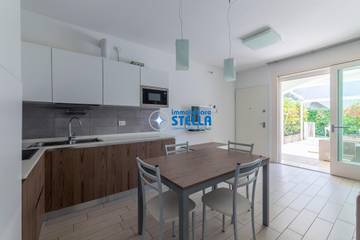 Vacation Rental for 5 Guests in Lido di Jesolo, Jesolo, Picture 3