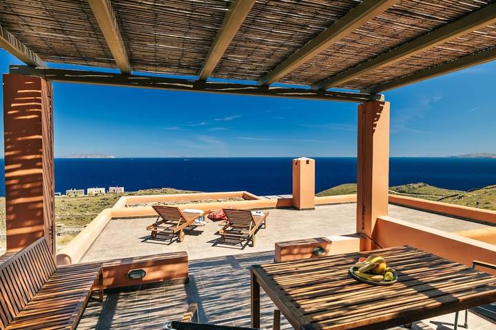 Location de vacances pour 3 personnes, avec terrasse, adapté aux familles dans Kea - 3