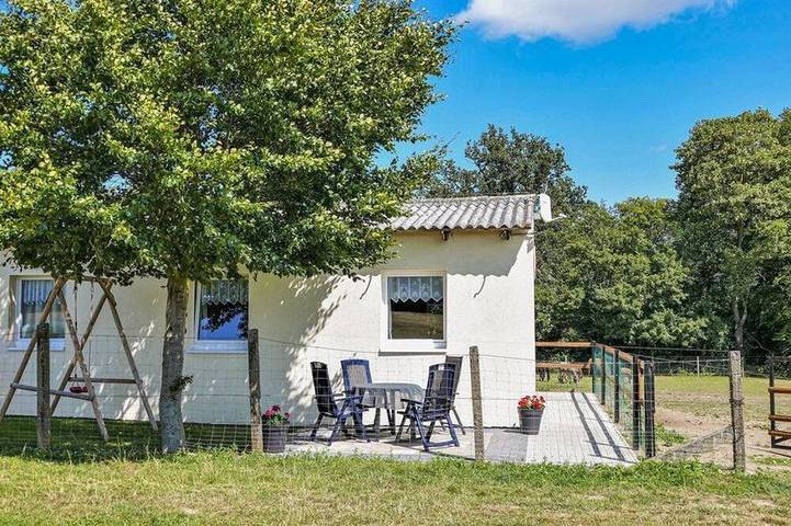 Ferienhaus für 4 Personen, mit Terrasse und Garten in Dankerode