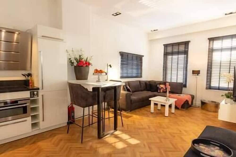 Geheel appartement, Ruim privé appartement, 25min from Amsterdam in Hilversum, Noord-Holland
