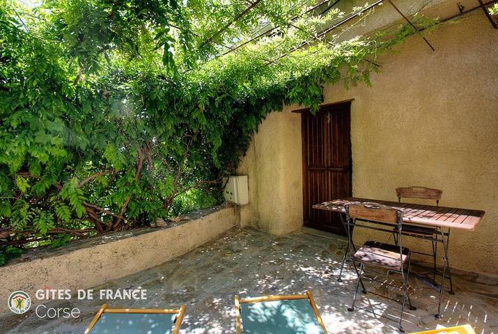 Gîte pour 2 personnes, avec Terrasse et Vue à Patrimonio - 2
