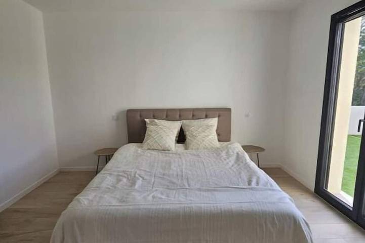 Location de vacances pour 8 personnes, avec terrasse et jardin à Magalas - 3