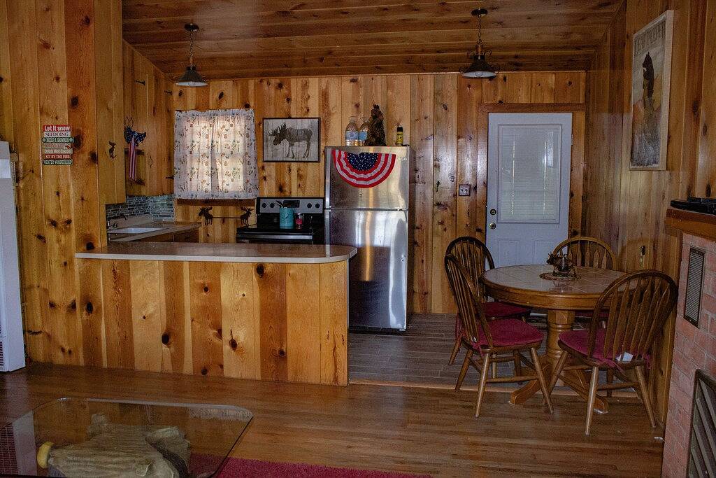 A Yogi Bear Cabin nestled in the Pines in Greer, Apache County