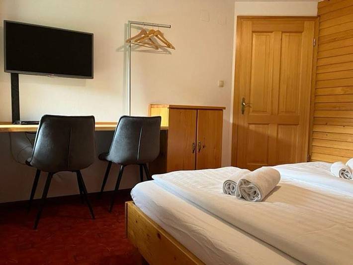 Ferienwohnung für 8 Personen, mit Garten und Ausblick sowie Pool in Slowenien - 4