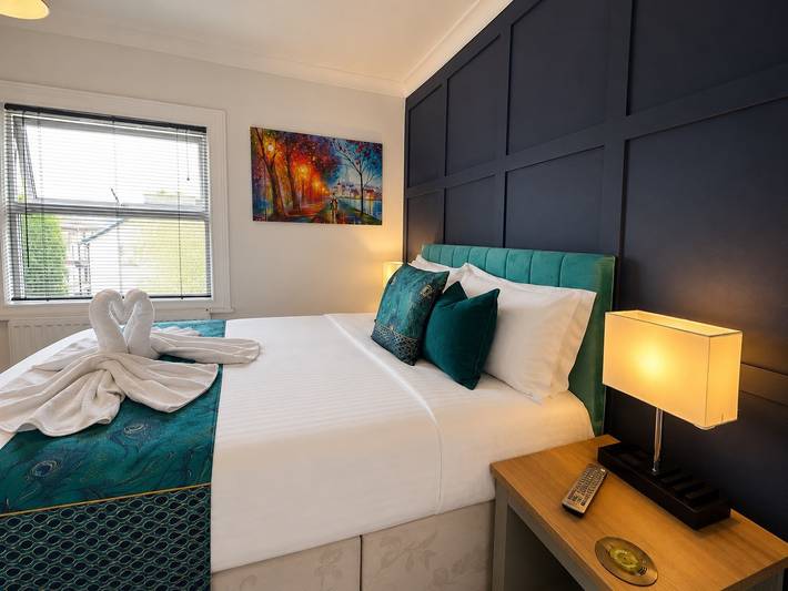 Holiday letting for 6 people in Bedford