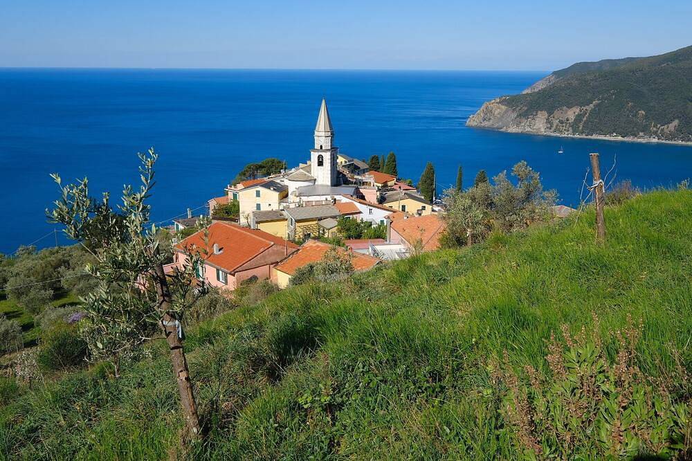 Apartamento entero, Relajación entre campo y mar 1.   Código Ctra 010037-Lt-0207 4 camas in Lemeglio, Moneglia