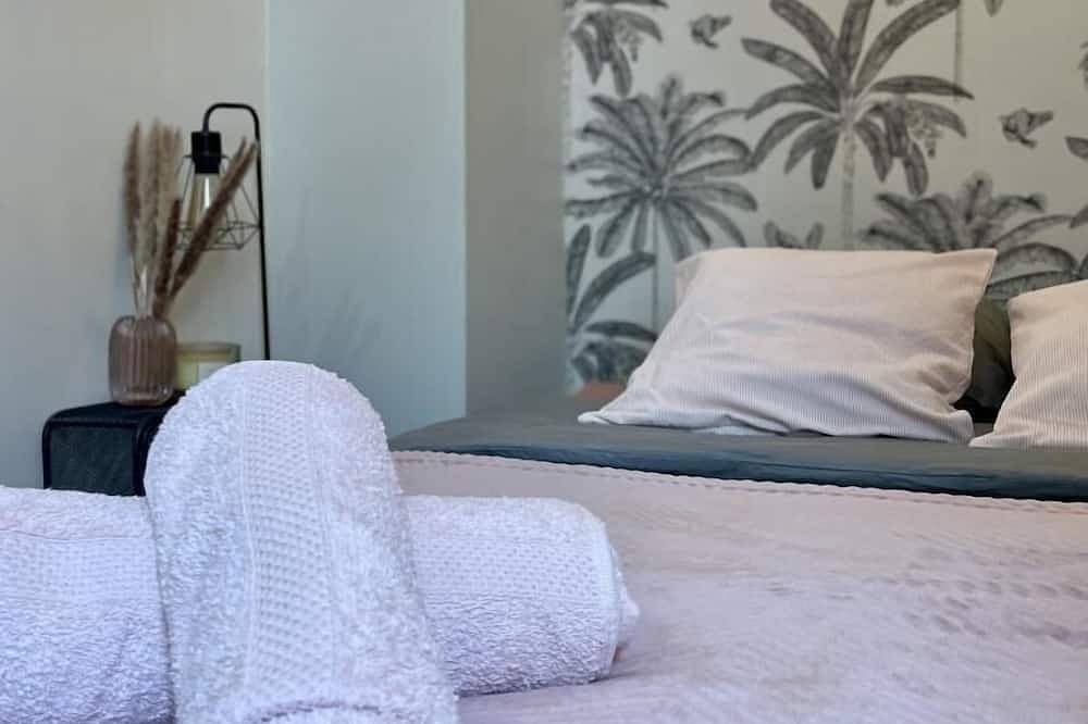 Entire apartment, Charming, cosy T1 in the heart of the historic center in Montauban, Tarn-et-Garonne
