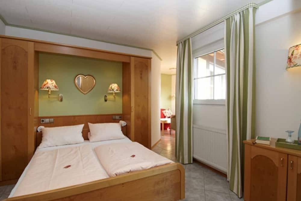 Ganze Wohnung, Komfort Doppelzimmer in Gottenheim, Südschwarzwald