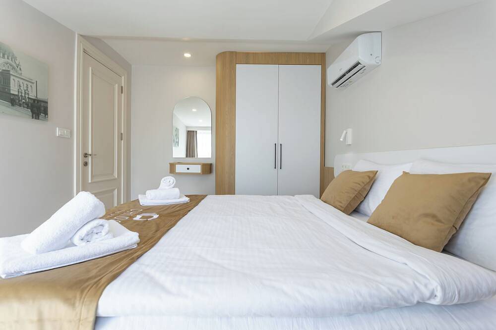 Entire apartment, Rooftop Flat in Şişli Built 2025 in Şişli, Istanbul