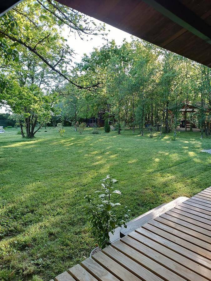 Gîte pour 4 personnes, avec piscine ainsi que vue et jardin à Queyrac - 3