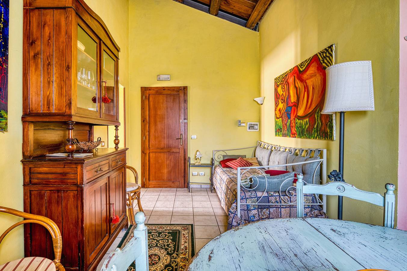 Apartamento entero, Apartamento 'Il Grappolo E La Rosa Tea' con jardín compartido y Wi-Fi in Montefalco, Provincia de Perugia
