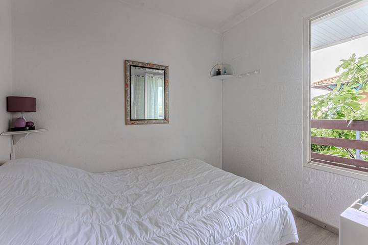 Gîte pour 6 personnes, avec terrasse dans Office De Tourisme De Biscarrosse - 3