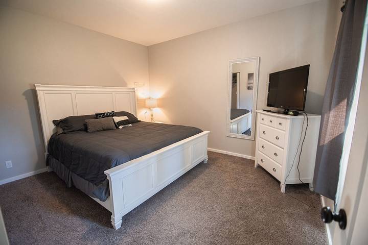 Vacation rental for 4 people, with yard and terrace in Kitsap County