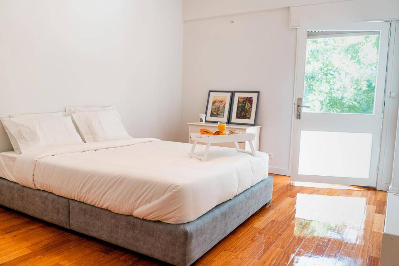 Seaside Elegance and Tranquility: Your Luxurious Porto Getaway in Foz do Douro, Porto