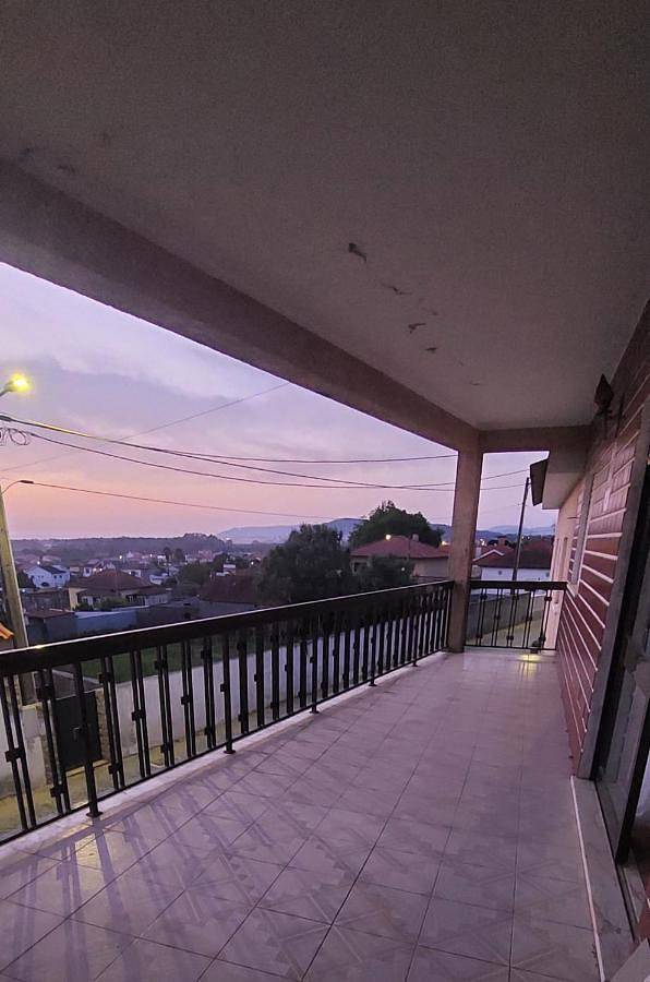 Chambre d’hôte pour 2 personnes, avec balcon et vue