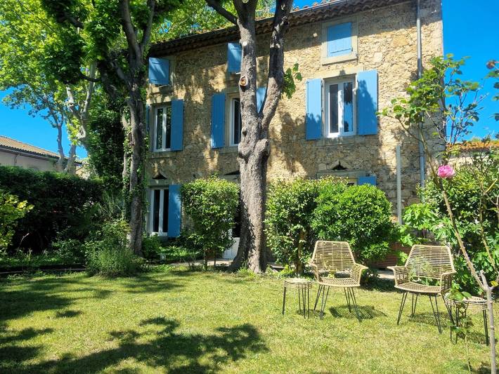 Location de vacances pour 10 personnes, avec piscine ainsi que terrasse et jardin à Canet - 4