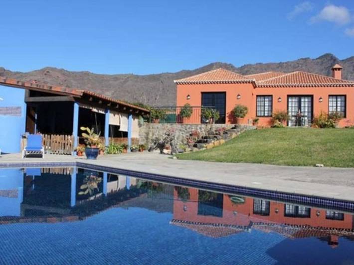 Ferienhaus für 6 Personen, mit Terrasse und Garten sowie Pool, kinderfreundlich - 1