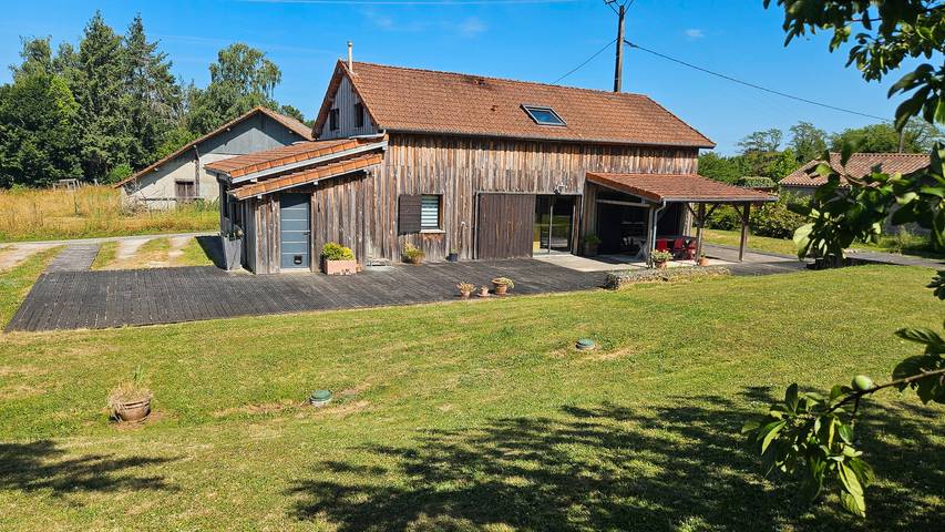 Maison de vacances pour 8 personnes, avec jardin dans Périgord Blanc