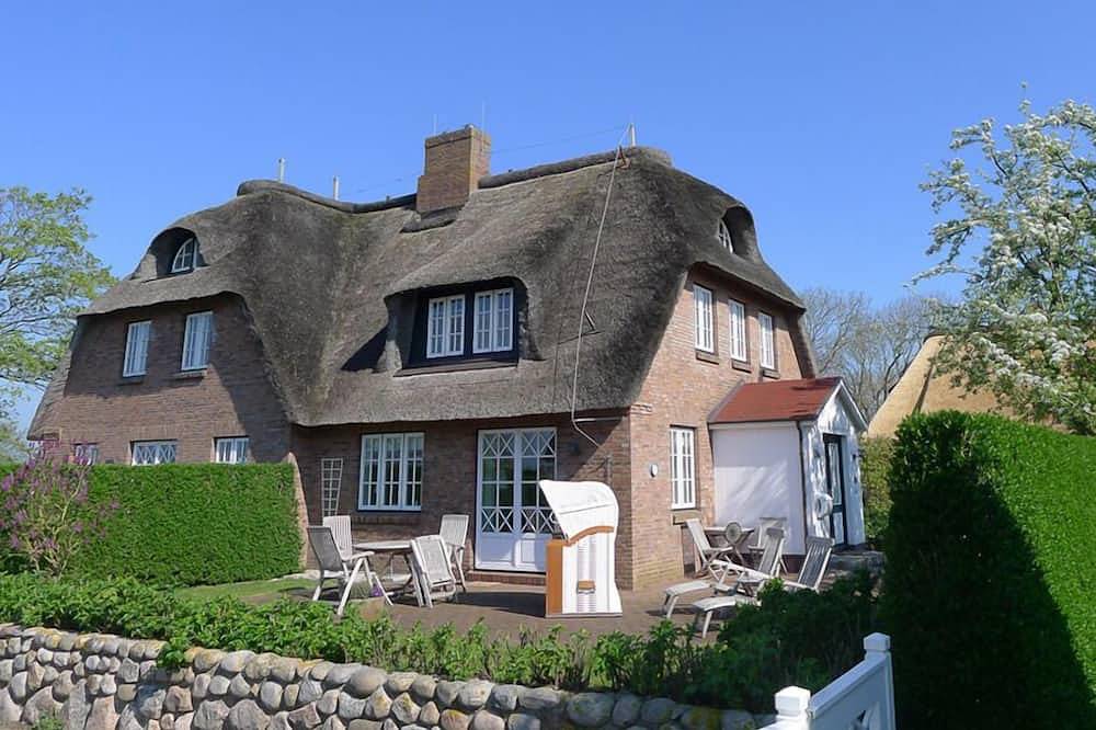 Ferienhaus für 4 Gäste mit 100m² in Alkersum in Alkersum, Föhr