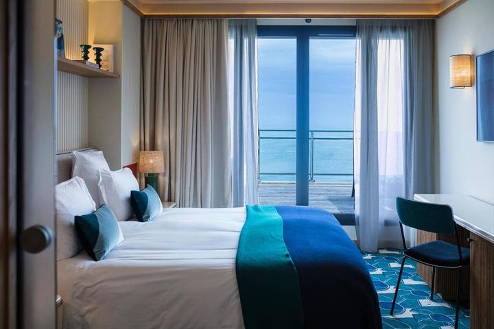 Hôtel pour 3 personnes, avec vue et terrasse dans Le Bellevue (Biarritz) - 4