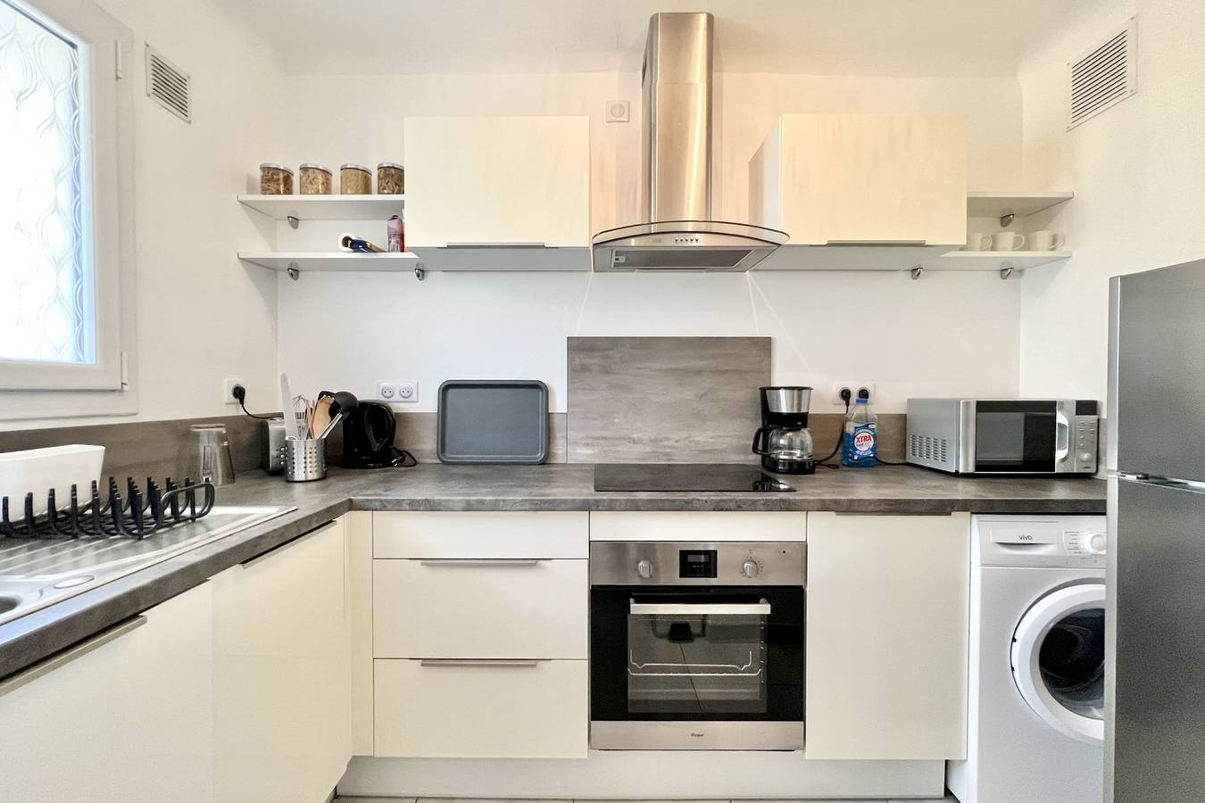 Entire apartment, Beautiful T2, large terrace near Center & sea in Cannes, Cannes region