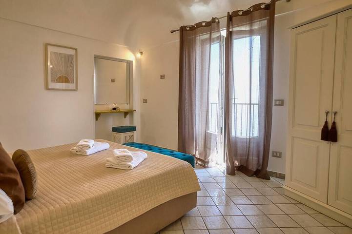\"Holidays Perla D'Amalfi\" spectaculaire tuin en adembenemend uitzicht in Tovere, Amalfi