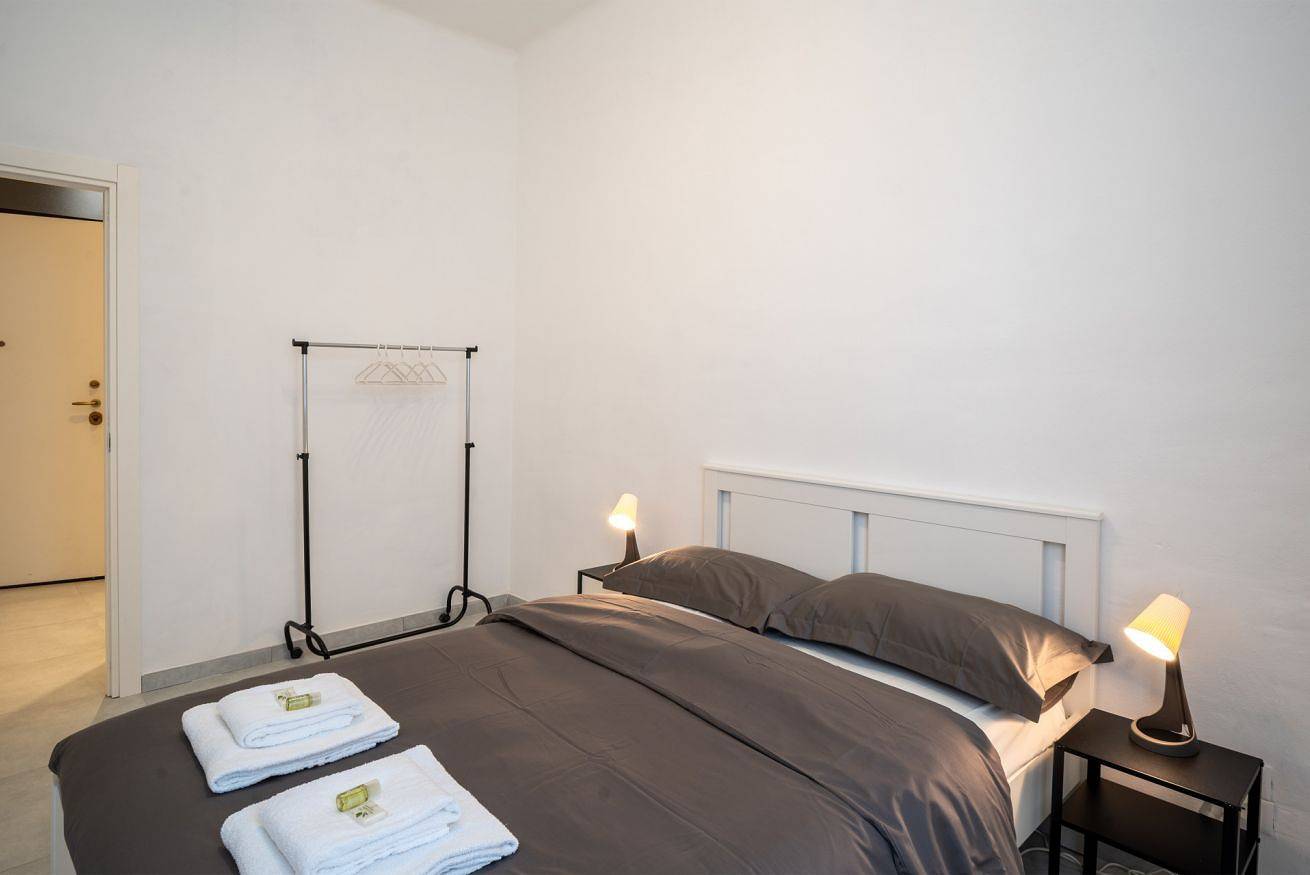 Apartamento entero, A step from the Beach - Roomy Apt with Sea Glimpse in Taggia (City), Taggia