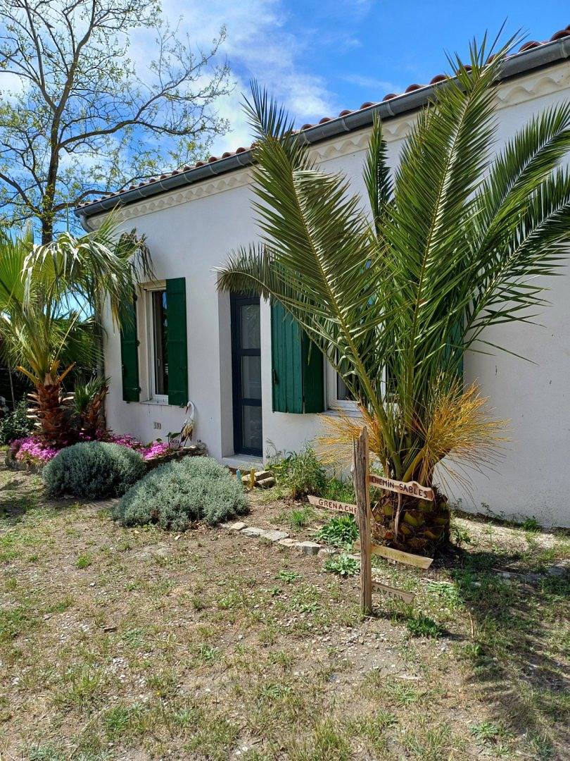 Gite Grenache Gris, au cœur des vignes d'un domaine viticole in Vauvert, Région de Nîmes