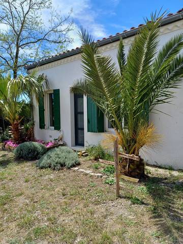 Gîte pour 6 personnes, avec jardin et terrasse à Vauvert