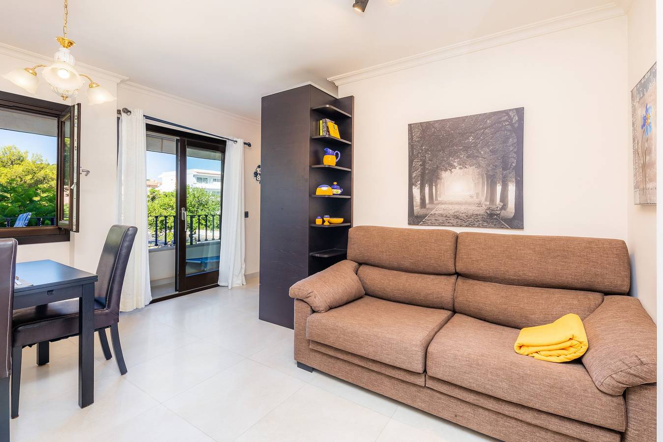 Entire apartment, Apartment 'Neo' close to the Beach with Balcony & Wi-Fi in Cala Ratjada, Capdepera