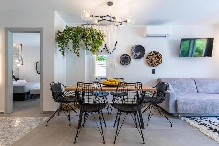 Villa pour 6 personnes, avec piscine ainsi que vue et jardin dans Skopelos - 2