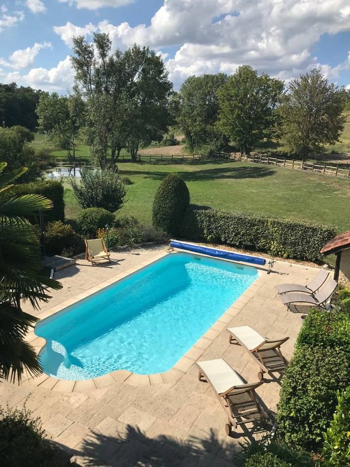 Gîte pour 4 personnes, avec jardin ainsi que terrasse et piscine - 1