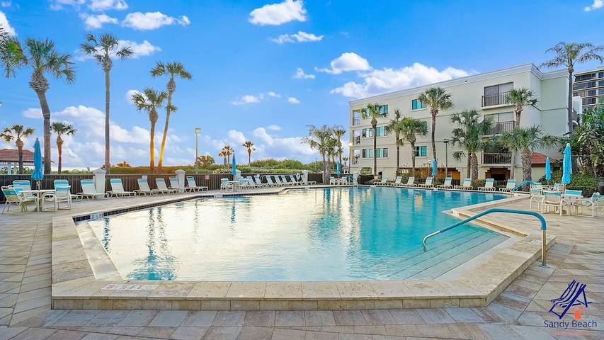 Vacation rental for 6 people, with hot tub and balcony in Treasure Island