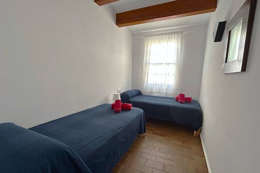 Apartamento entero, Apartamento con vistas y piscina en Fornells in Fornells, Es Mercadal