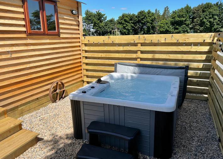 Log cabin for 2 people in Yorkshire Dales National Park