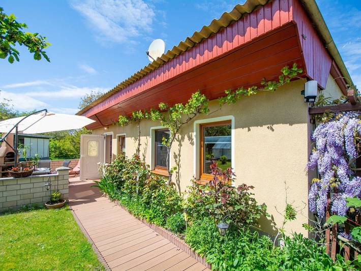 Bungalow für 3 Personen, mit Terrasse in Kühlungsborn - 2