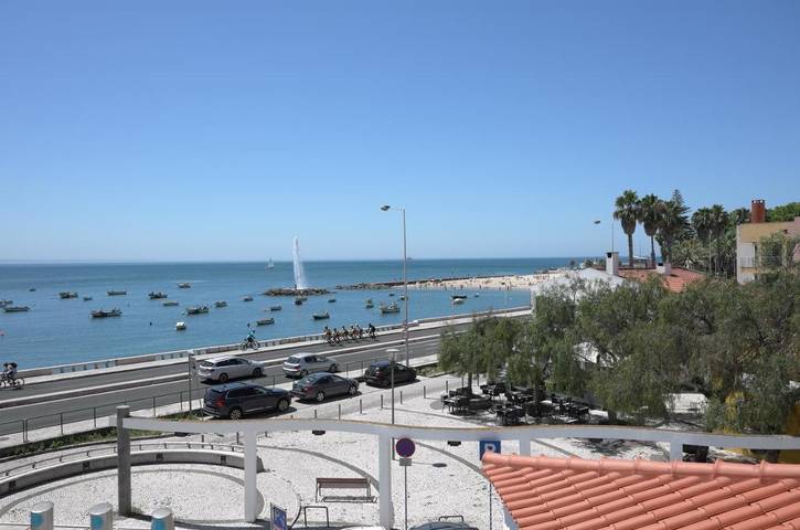 Gîte pour 5 personnes, avec vue et balcon dans Paço de Arcos